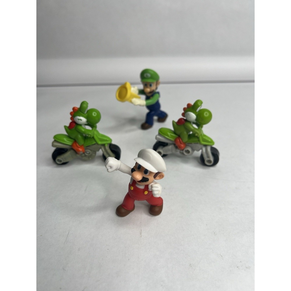 Nintendo Super Mario Bros Mario Kart Figures Characters Lot 4 Mixed Luigi Yoshi